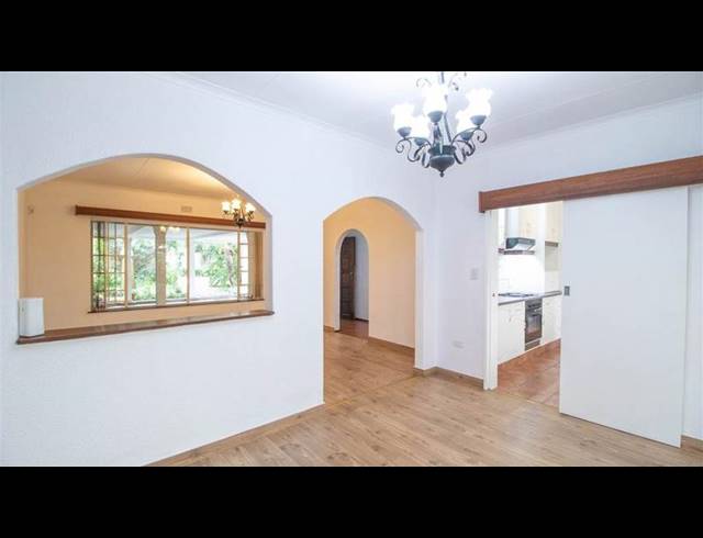 4 BEDROOM HOUSE FOR SALE IN VAN RIEBEECK PARK